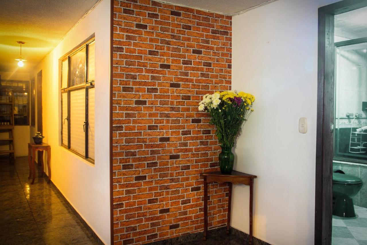 Bababuy Hostel โบโกตา ภายนอก รูปภาพ